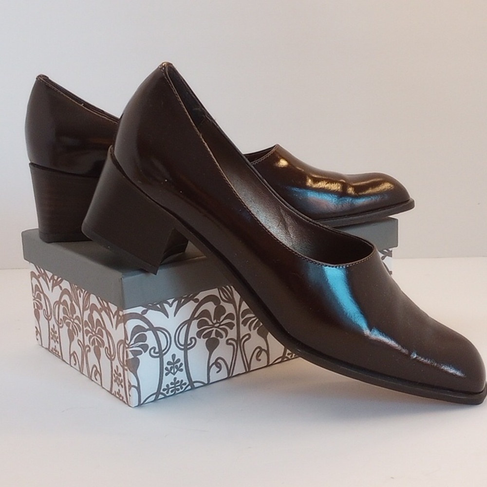 New Bruno Melli brown patent leather shoes